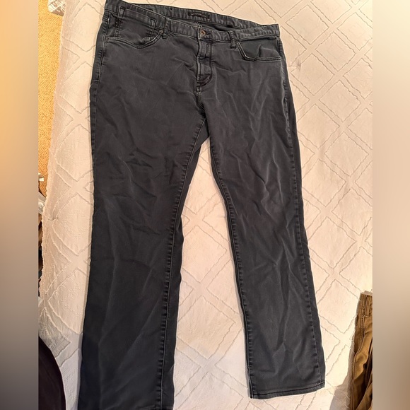 John Varvatos Faded Blue Jeans - Picture 2 of 3